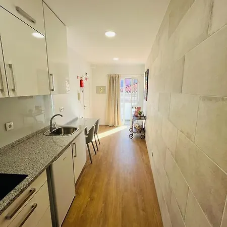 Charming Ii * Funchal (Madeira)