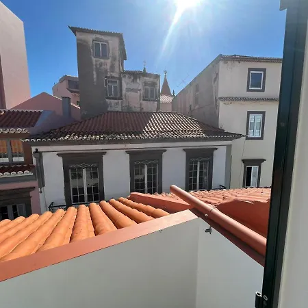 Charming Ii Apartment *